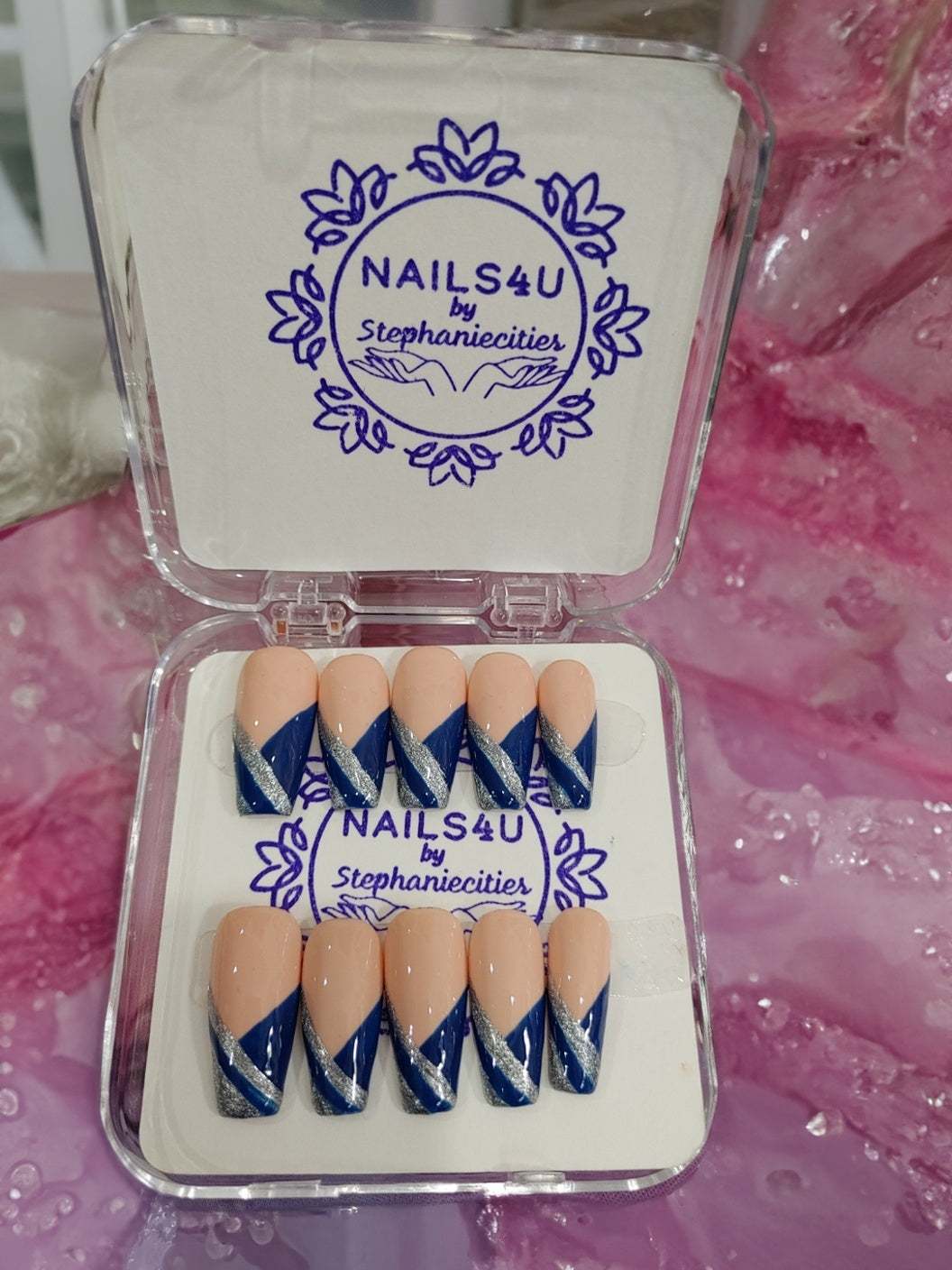 Find Your Team Spirit Press-On Nails – Bold & Reusable Set